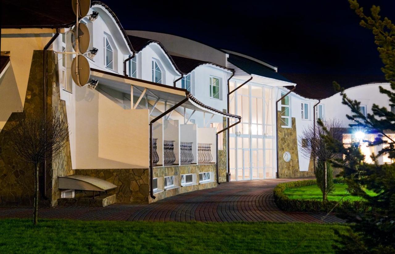 Грк Золота Підкова Motel Chupyra Exterior foto
